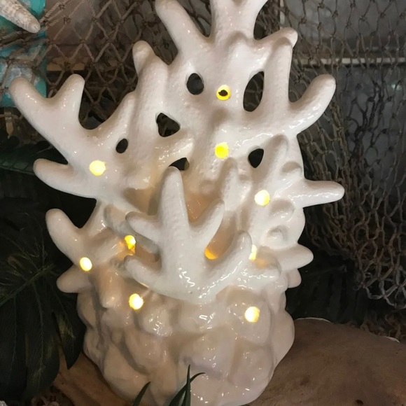 Large White Ceramic Coral light up Led tea light Candles Coastal Nautical Decor - Picture 4 of 11